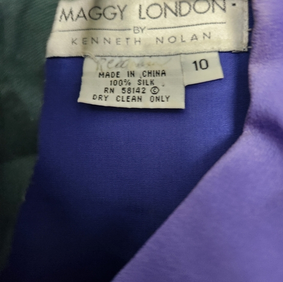 Vtg Maggie London Women’s 100% Silk Size 10 Lavender Dress - Picture 3 of 8